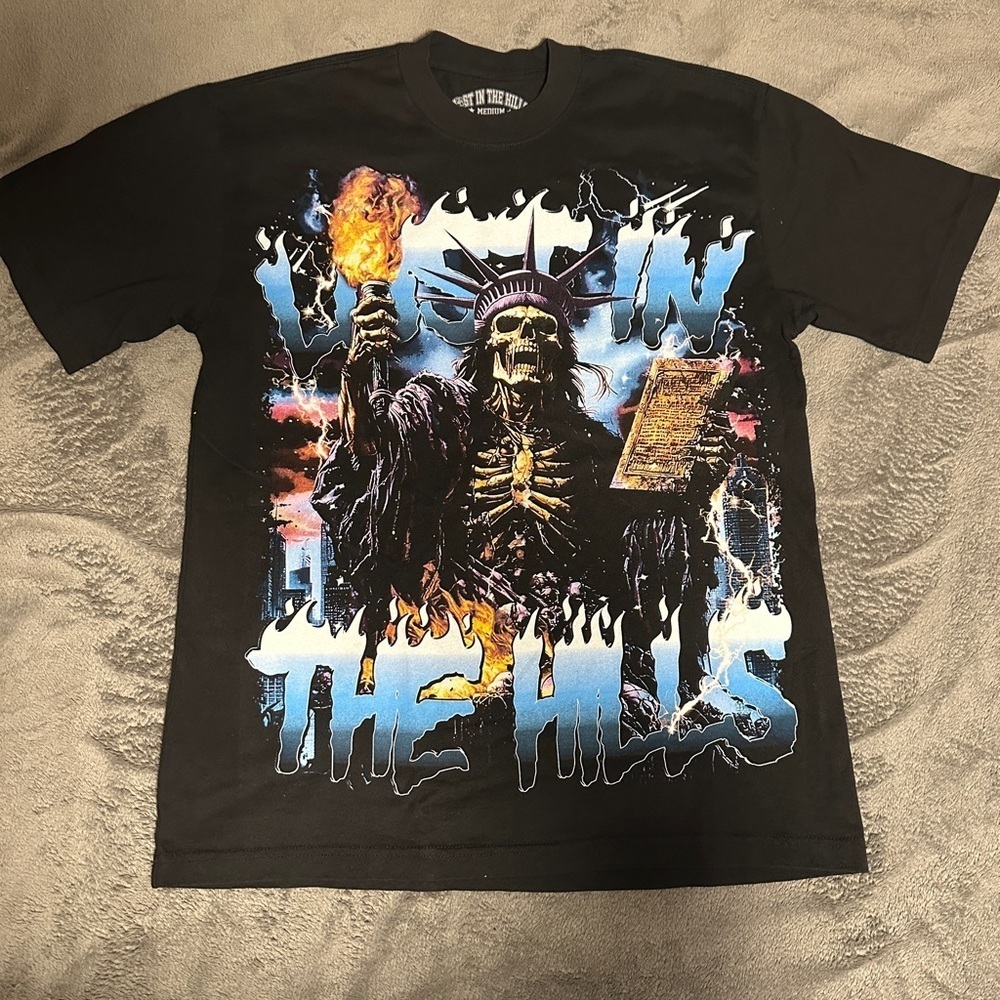 Lost Hills Liberty Black Graphic T-Shirt with Skeleton Design New
